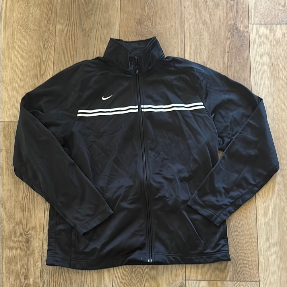 Nike Black Zip-Up Windbreaker Jacket with Stylish Stripe. Like New Condition. XL